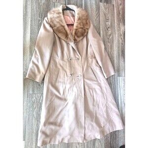 Lorendale Coat S/M Pure Wool Woman's Tan Vintage Fur Collar  MADE IN USA Lined